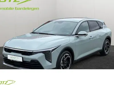 Neu Kia Ceed Spirit 150 PS (110 kW) 2026 Grün Kleinwagen