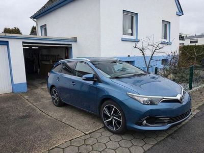 Gebraucht Toyota Auris Touring Sports Comfort 116 PS (85 kW) 2017 Blau Kombi