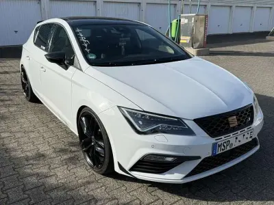 Gebraucht Seat Leon Cupra 290 290 PS (213 kW) 2019 Weiß Kleinwagen