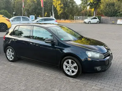 Gebraucht VW Golf VII Style 105 PS (77 kW) 2012 Blau Limousine