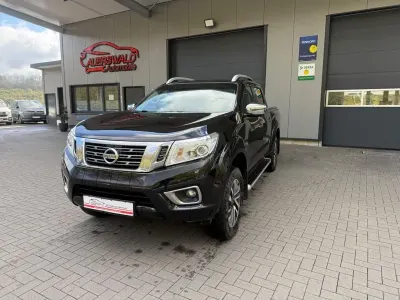 Gebraucht Nissan Navara Tekna 190 PS (139 kW) 2016 Schwarz Pickup
