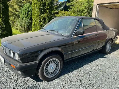 Gebraucht BMW 320 Cabriolet Sport Line 129 PS (94 kW) 1992 Schwarz Cabrio