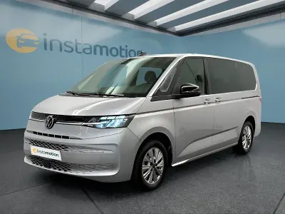 Gebraucht VW Multivan 150 PS (110 kW) 2024 Silber Van / Kleinbus