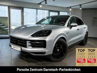 Gebraucht Porsche Cayenne E-Hybrid Coupe 470 PS (345 kW) 2024 Dolomitsilber SUV