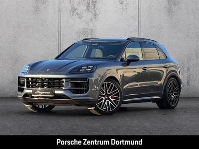 Nuova Porsche Cayenne GTS 500 CV (367 kW) 2025 Grigio SUV