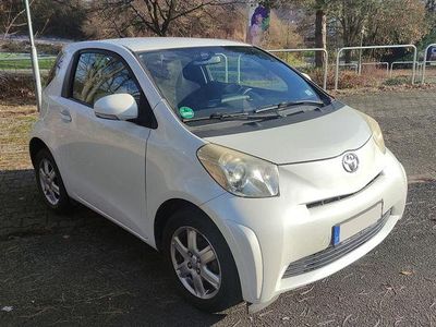 Toyota iQ