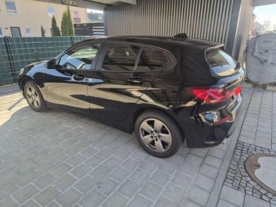 Gebraucht BMW 118 Advantage 136 PS (100 kW) 2022 Schwarz Kleinwagen