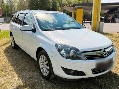 Gebraucht Opel Astra 116 PS (85 kW) 2008 Weiß Kombi