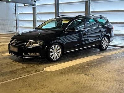 Gebraucht VW Passat 140 PS (102 kW) 2012 Schwarz Kombi
