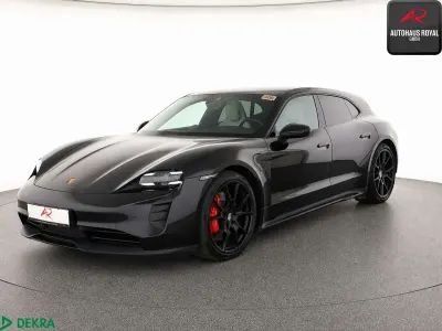Gebraucht Porsche Taycan GTS Sport Turismo 439 kW (598 PS) 2023 Tiefschwarz Kombi