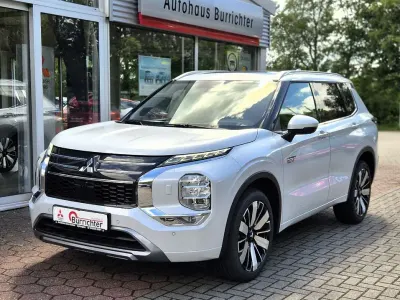 Neu Mitsubishi Outlander P-HEV Top 306 PS (225 kW) 2026 Weiß SUV