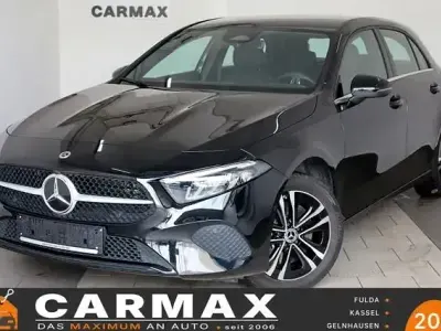 Gebraucht Mercedes A250 218 PS (160 kW) 2023 Kosmosschwarz (metallic) Limousine