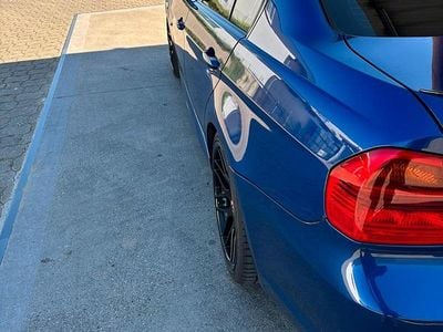 Gebraucht BMW 330 231 PS (169 kW) 2006 Blau Limousine