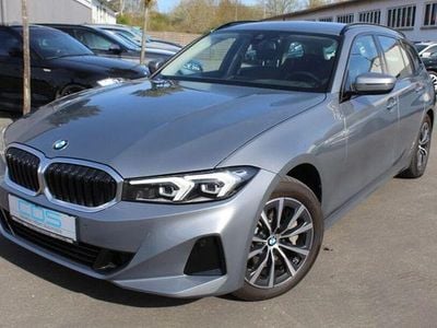 Gebraucht BMW 330 Shadowline 286 PS (210 kW) 2022 Skyscraper grau metallic Kombi