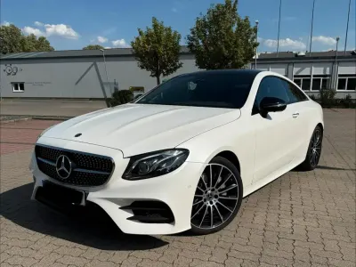 Gebraucht Mercedes E350 AMG 299 PS (219 kW) 2019 Weiß Coupé