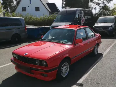 Gebraucht BMW 318 136 PS (100 kW) 1990 Rot Coupé