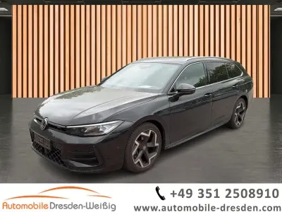 Używany VW Passat R-line 150 KM (110 kW) 2025 Czarny Kombi