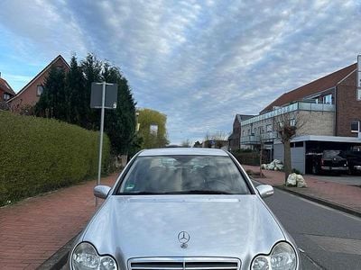 Gebraucht Mercedes C180 143 PS (105 kW) 2005 Grau Limousine