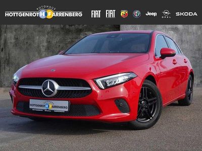 Gebraucht Mercedes A180 Progressive 136 PS (100 kW) 2019 Rot Limousine
