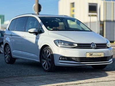 Silber Gebraucht 2018 VW Touran Van / Kleinbus | 13.940 € (Etwas zu teuer)