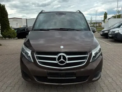 Gebraucht Mercedes V250 190 PS (139 kW) 2016 Braun Van / Kleinbus