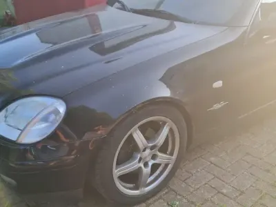 Second-hand Mercedes SLK200