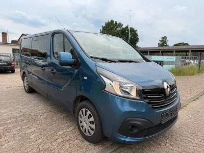 Gebraucht Renault Trafic 145 PS (106 kW) 2016 Blau Van / Kleinbus