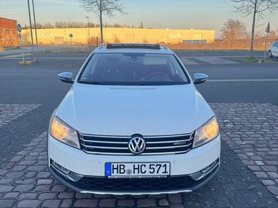 Gebraucht VW Passat Alltrack 160 PS (117 kW) 2012 Weiß Kombi
