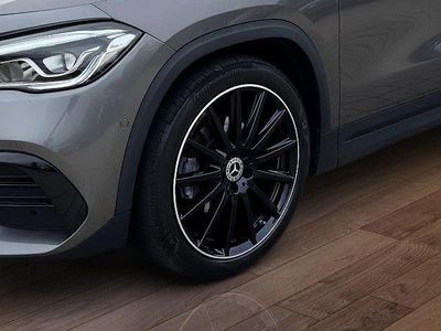 Gebraucht Mercedes GLA200 AMG line 163 PS (119 kW) 2022 SUV