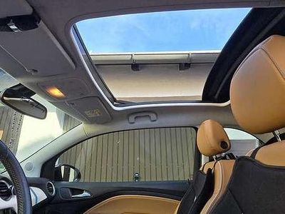 Begagnad Opel Adam Rocks 116 HK (85 kW) 2016 Vit Halvkombi