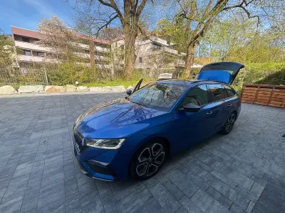 Gebraucht Skoda Octavia RS 200 PS (147 kW) 2022 Blau Kombi