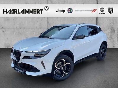 Neu Alfa Romeo GT Junior Ti 136 PS (100 kW) 2026 Weiß SUV