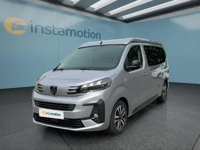 Neu Peugeot Traveller 145 PS (106 kW) 2026 Grau Van / Kleinbus