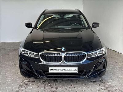 Schwarz Gebraucht 2024 BMW 318 Shadowline Kombi | 29.649 € (Superpreis)