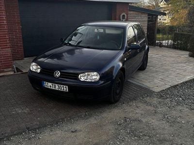 Gebraucht VW Golf IV 101 PS (74 kW) 2002 Blau Limousine