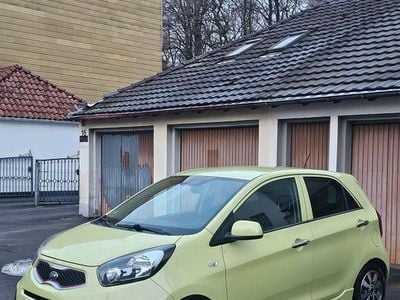 Gelb Gebraucht 2015 Kia Picanto Kleinwagen | 5.799 € (Guter Preis)