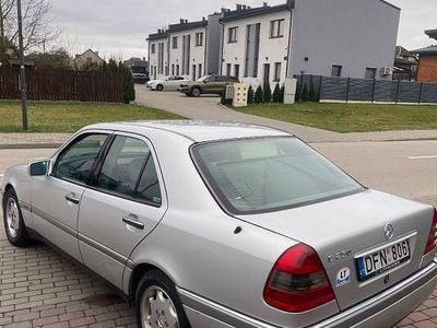 Gebraucht Mercedes C250 Elegance 113 PS (83 kW) 1995 Silber Limousine