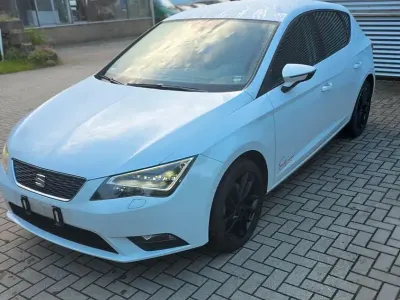 Gebraucht Seat Leon Ecomotive 122 PS (89 kW) 2013 Weiß Limousine