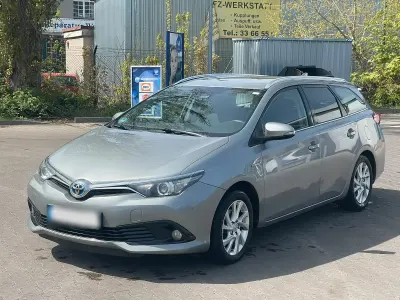 Gebraucht Toyota Auris 99 PS (72 kW) 2018 Grau Kombi