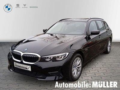 Schwarz Gebraucht 2022 BMW 320e Advantage Kombi | 27.850 € (Fairer Preis)