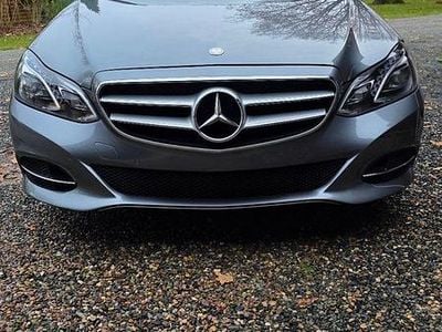 Gebraucht Mercedes E220 Avantgarde 170 PS (125 kW) 2016 Grau Kombi