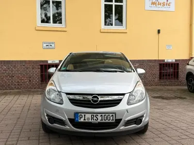 Używany Opel Corsa Edition 60 KM (44 kW) 2010 Srebrny Hatchback
