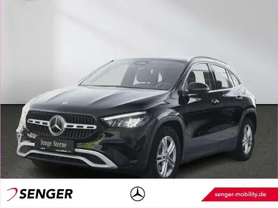 Käytetty Mercedes GLA200 Advanced 163 HP (119 kW) 2024 Musta Katumaasturi