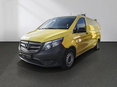 Gebraucht Mercedes Vito 163 PS (119 kW) 2022 Zinkgelb "86" Van
