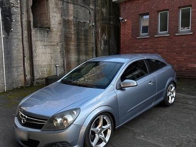 Gebraucht Opel Astra GTC 150 PS (110 kW) 2006 Silber Kleinwagen