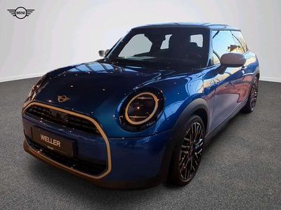 Blau Gebraucht 2024 Mini Cooper Favoured Kleinwagen | 30.182 € (Etwas zu teuer)