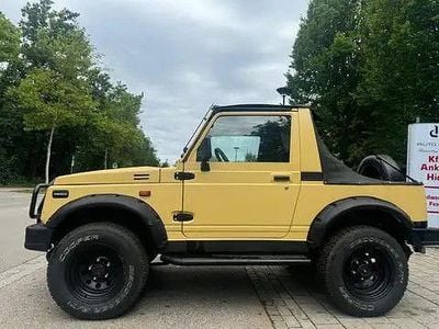 Suzuki Samurai