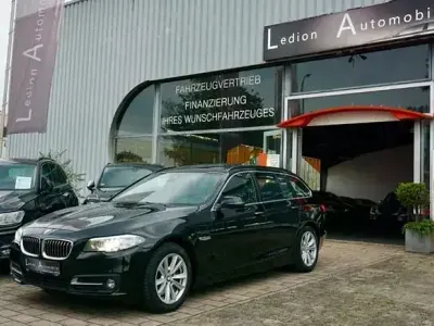 Gebraucht BMW 530 Sport Line 258 PS (189 kW) 2015 Schwarz Kombi