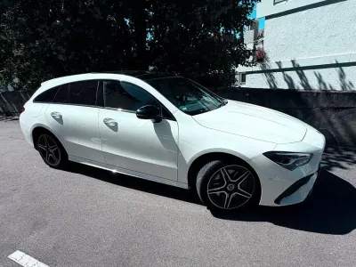 Gebraucht Mercedes CLA250e Premium 218 PS (160 kW) 2023 Weiß Coupé