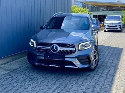 Gebraucht Mercedes GLB200 AMG line 150 PS (110 kW) 2022 Grau SUV